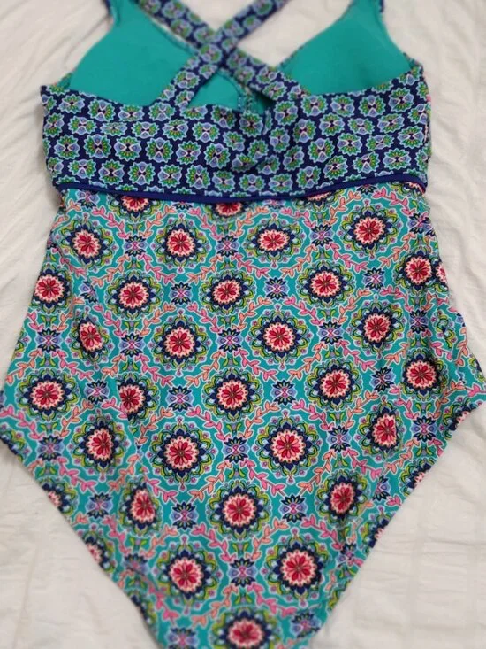 Catalina One Piece Swimsuit Multicolor Print Size XL (16–18) NWOT - Picture 8 of 9